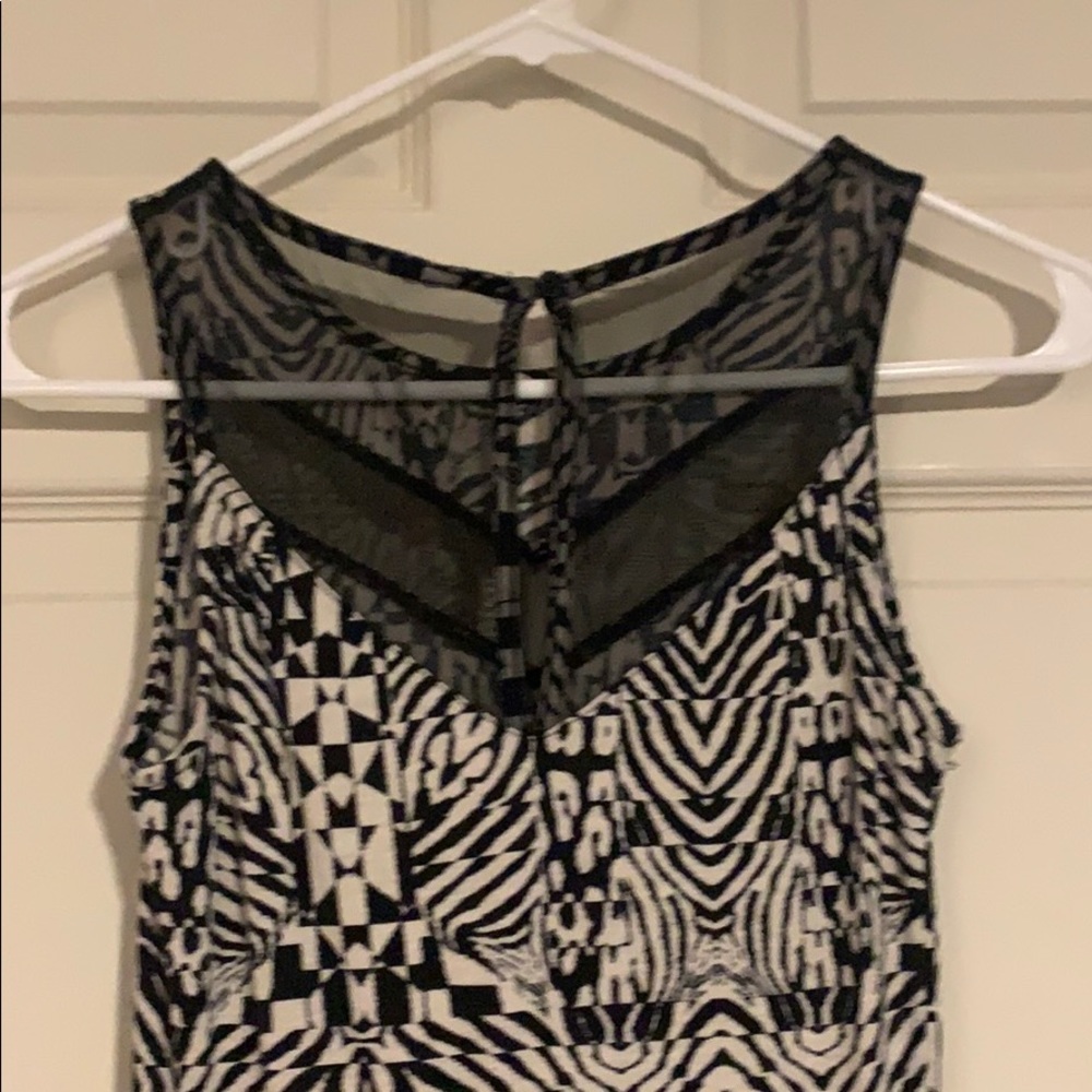 Patterned dress - Picture 4 of 4